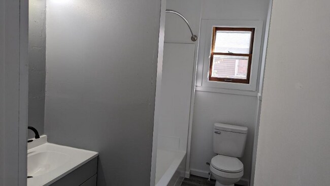 Foto del edificio - 2262 S Hamilton St