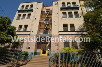 Primary Photo - 1616 N Normandie Ave