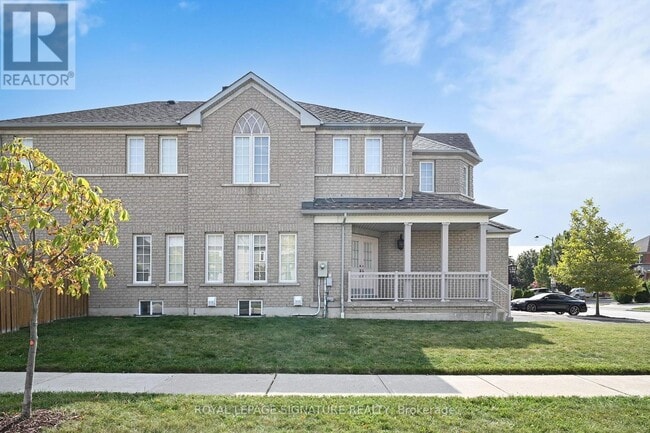 Building Photo - 6509 Valiant Heights