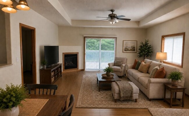 Building Photo - 521 S Cherry Ln