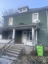 Building Photo - 106 Taft Blvd