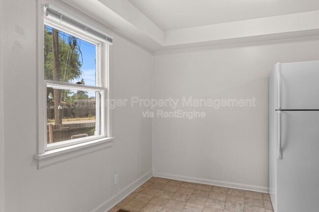 Building Photo - 1509 N Wall St