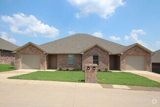 Building Photo - 6117 Villa Rosa Way