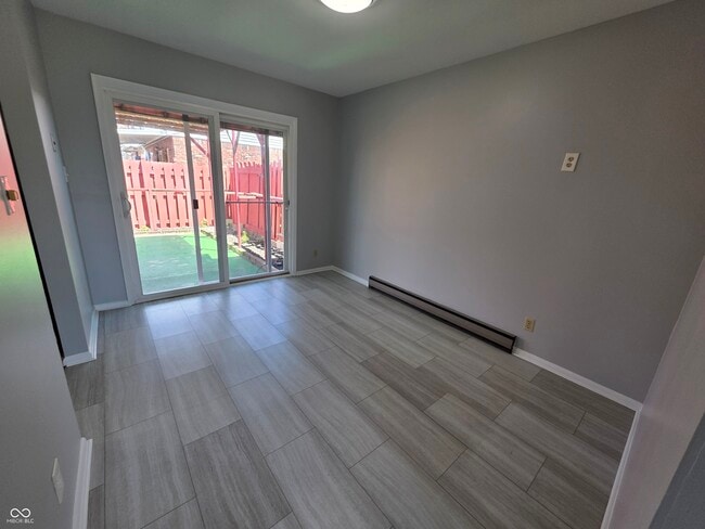 Building Photo - 4929 Mt Vernon Dr