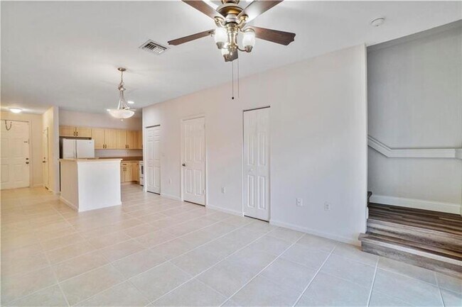 Foto del edificio - 6373 Landings Way