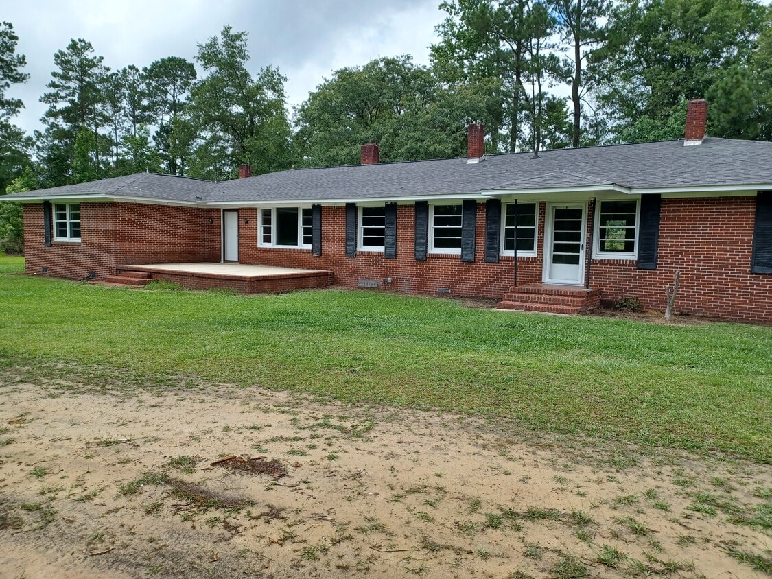 3127 Lebanon Rd, Effingham, SC 29541 House Rental in Effingham, SC