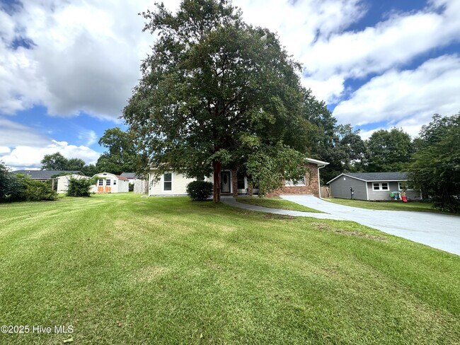 Foto del edificio - 6017 E Red Oak Ct