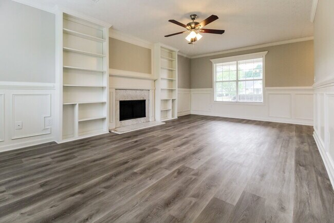 Foto del edificio - 1520 Rose Pointe Dr