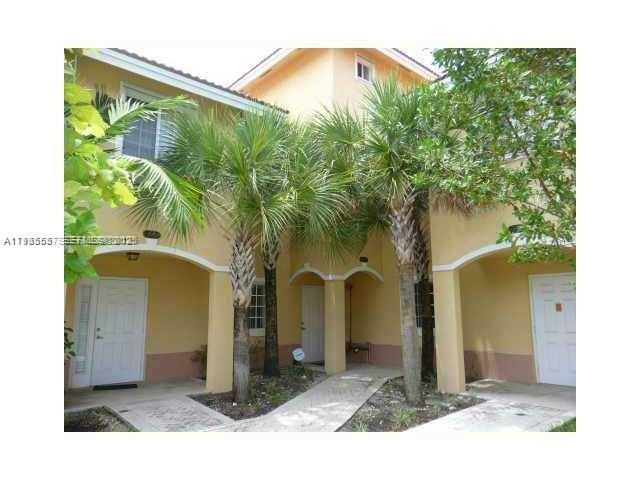 Foto del edificio - 2022 NE 167th St