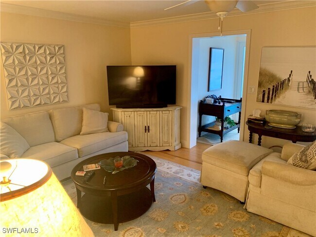 Foto del edificio - 333 Harbour Dr