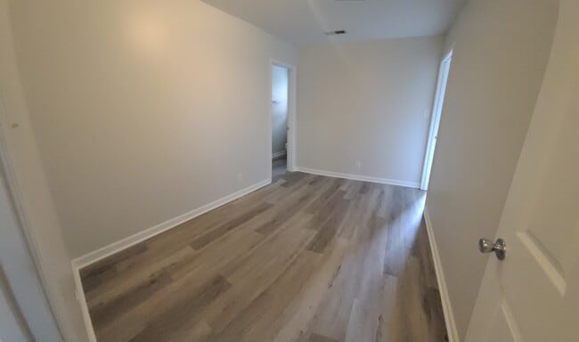 Building Photo - 5459 Old Thomasville Rd