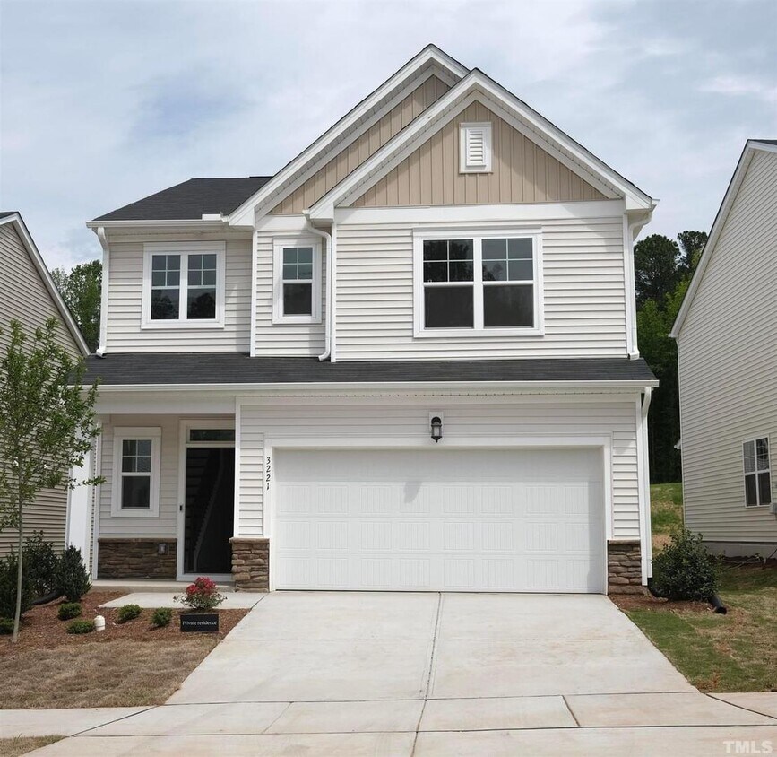 Brand New Luxury 4 Bedroom Available 03/01 House Rental in Durham, NC
