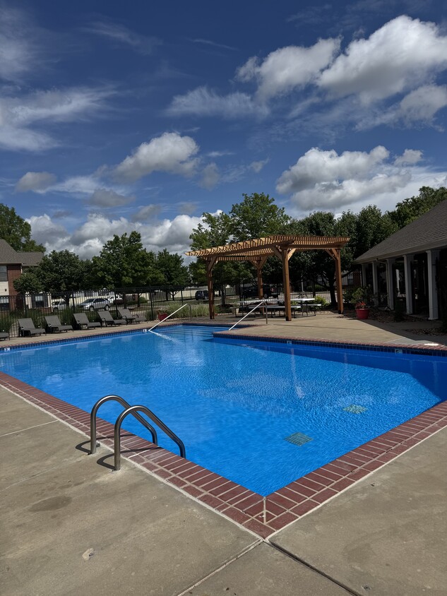 Summer Vibes - The Ridge of Haysville
