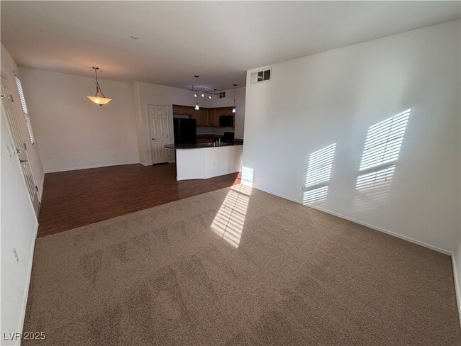 Building Photo - 50 Aura de Blanco St