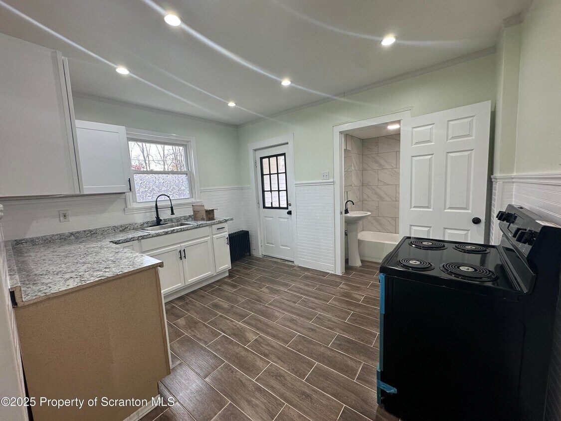 Foto principal - 1264 S 6th Ave