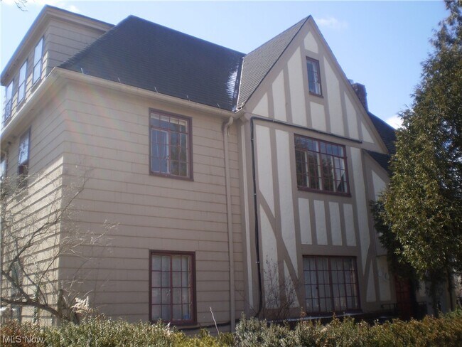 Building Photo - 3469 Avalon Rd
