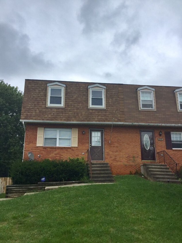 Duplex Available in Westminster Apartment for Rent in Westminster, MD