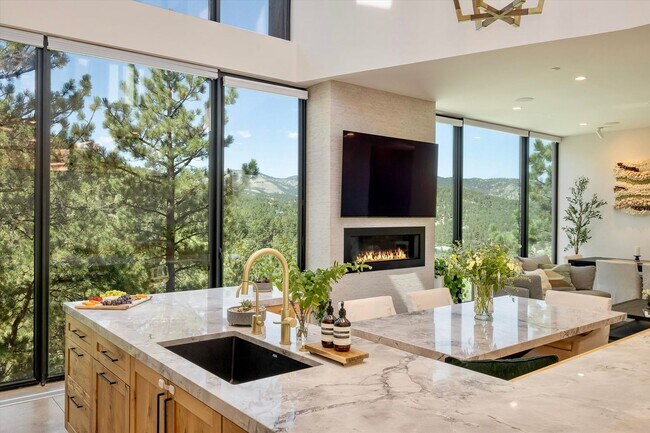 Foto del edificio - Private Foothills Sanctuary Minutes from D...