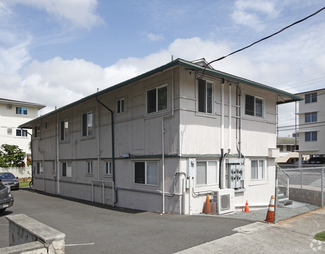 Building Photo - 758 Isenberg St