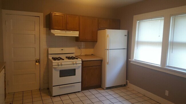 Foto del edificio - 1133-1135 N Main St