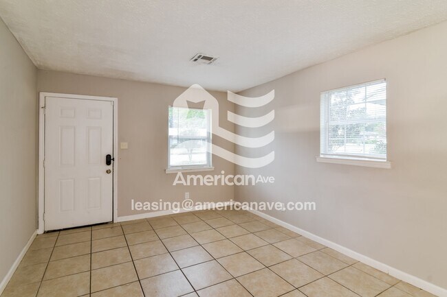 Foto del edificio - 5953 Cherry Hill Rd