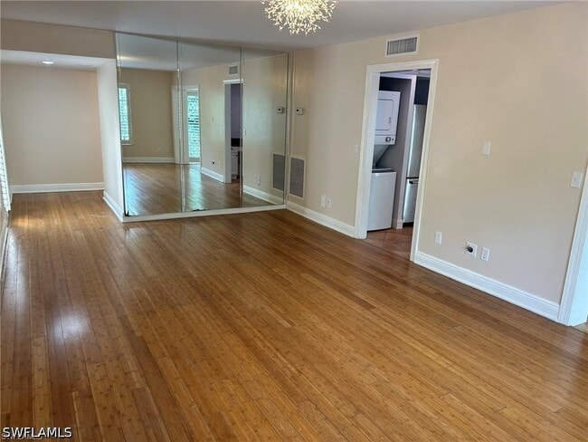 Building Photo - 104 Bobolink Way
