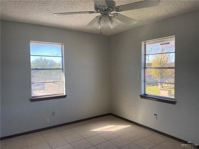 Building Photo - 316 Gastel Cir