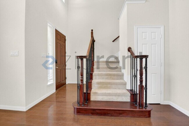 Foto del edificio - 3408 Porter Creek Dr