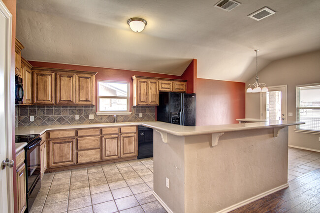 Foto del edificio - 3 Bedrooms+Study-Deer Creek Schools- Close...