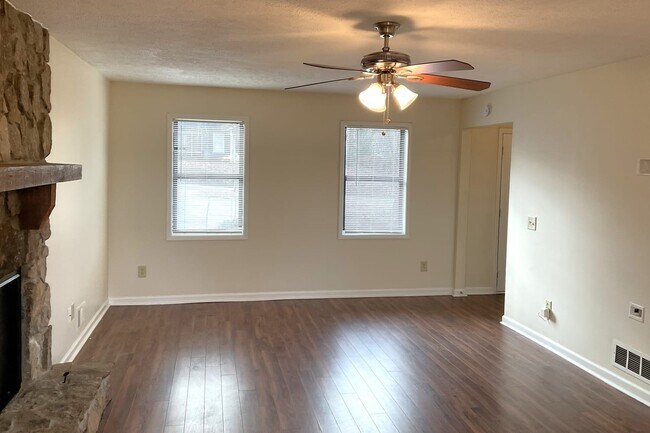 Foto del edificio - 1143 Church St SE