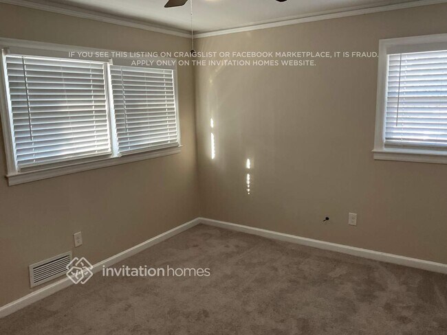 Building Photo - 1734 Mary Lou Ln SE