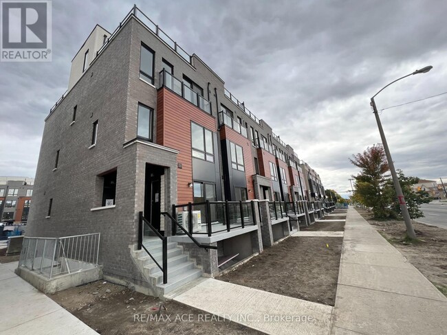Photo du bâtiment - 245 McLevin Ave