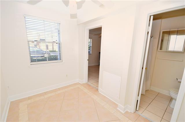 Foto del edificio - 318 Ridgelake Dr