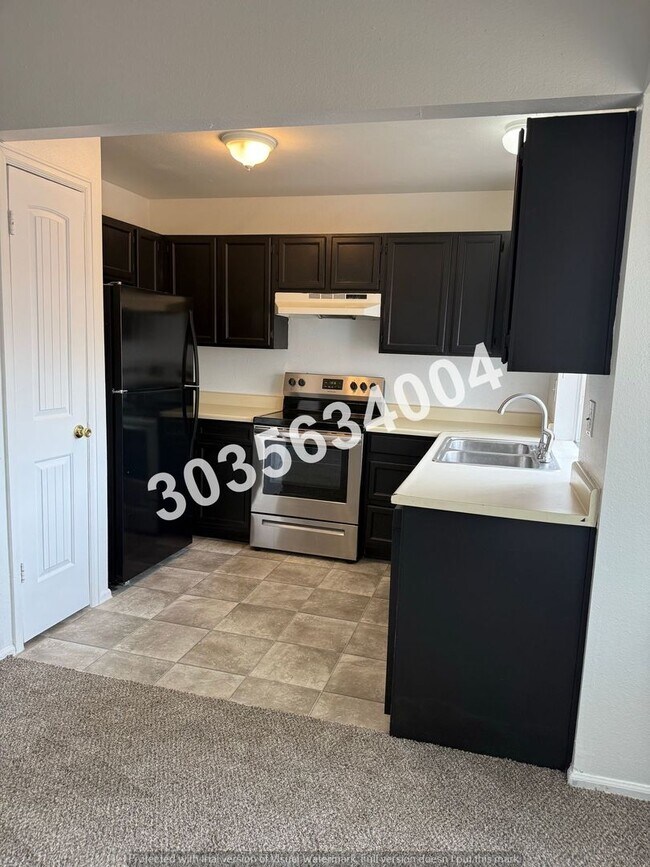 Foto del edificio - 20743 E 43rd Ave