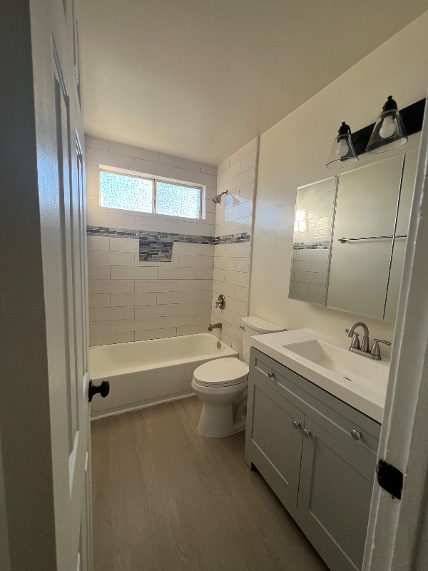 Foto del edificio - 1193 N Ardmore Ave