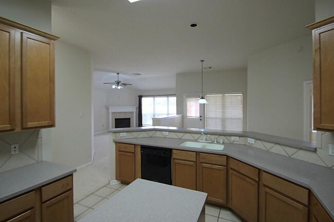 Building Photo - 10702 Lyndon Meadows Dr