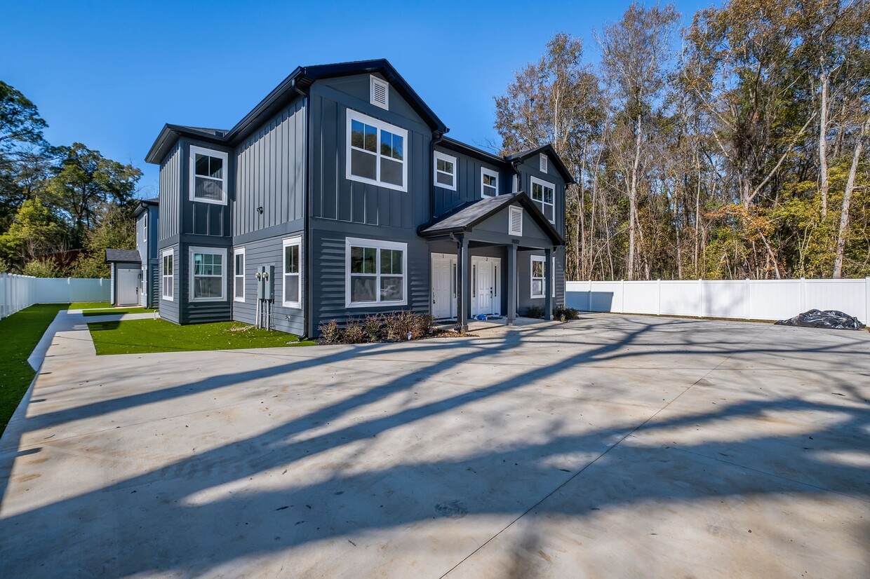 Photo - 2022 Trimble Rd (Tallahassee, FL)