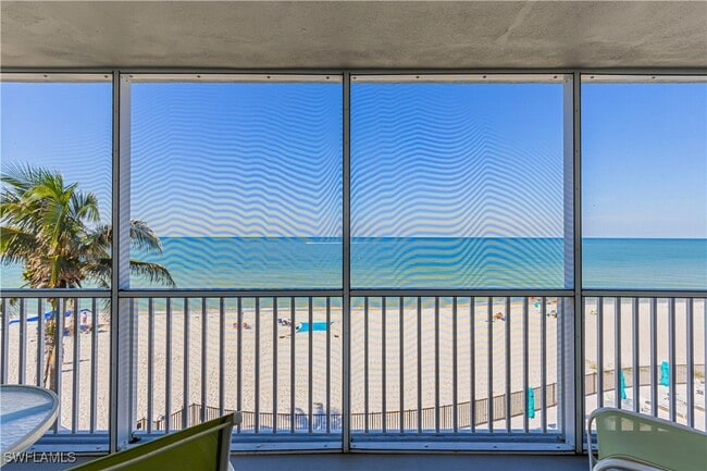 Foto del edificio - 1977 Gulf Shore Blvd N