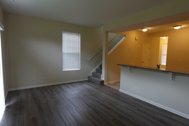 Foto del edificio - 2244 Flagstone Ln