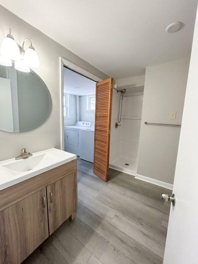Foto del edificio - 2345 Cherokee Ln