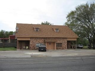 Primary Photo - 801 E Yeagua St