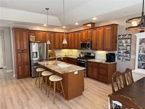 Building Photo - 329 Dressler Ave