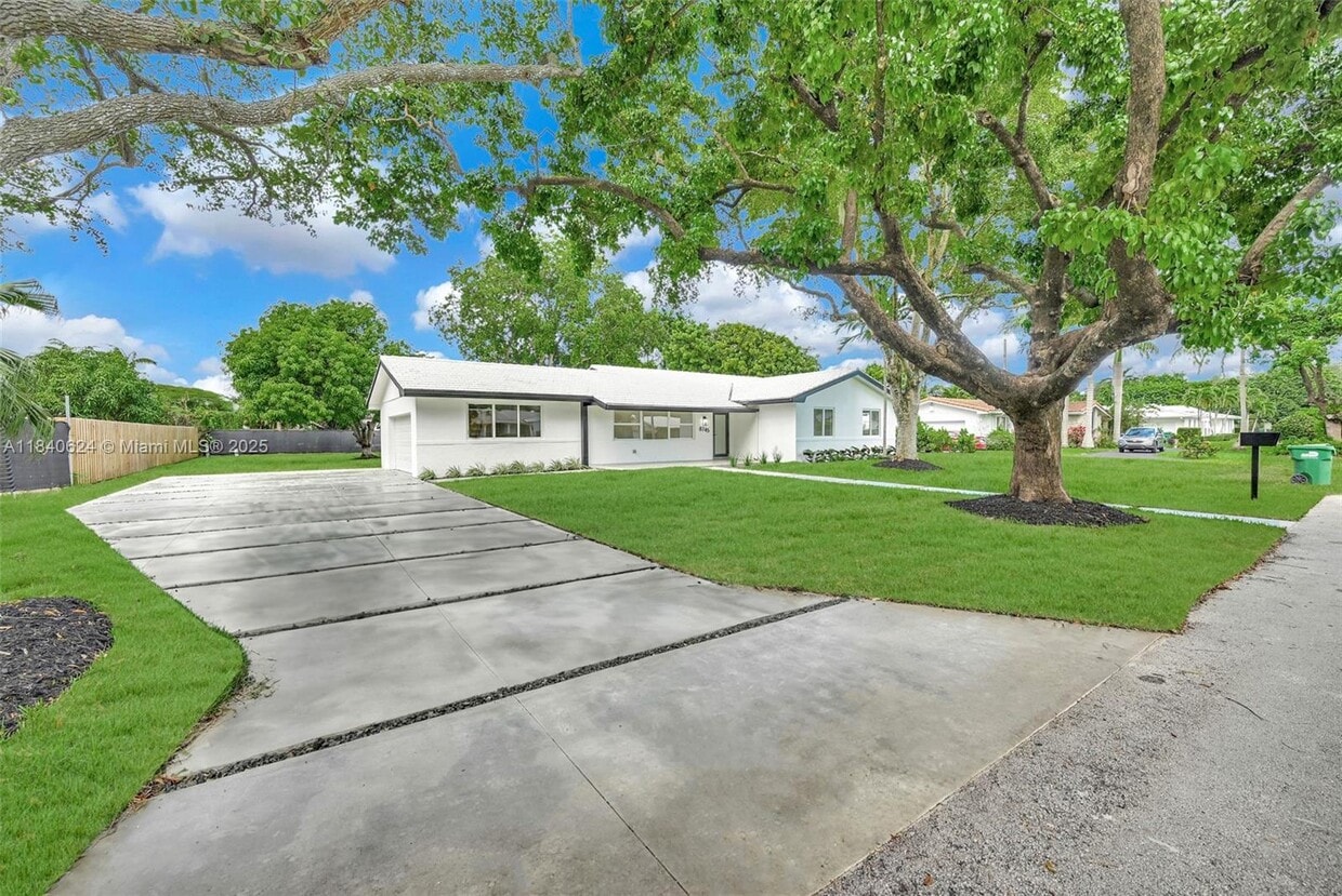 Primary Photo - 8745 SW 175th St