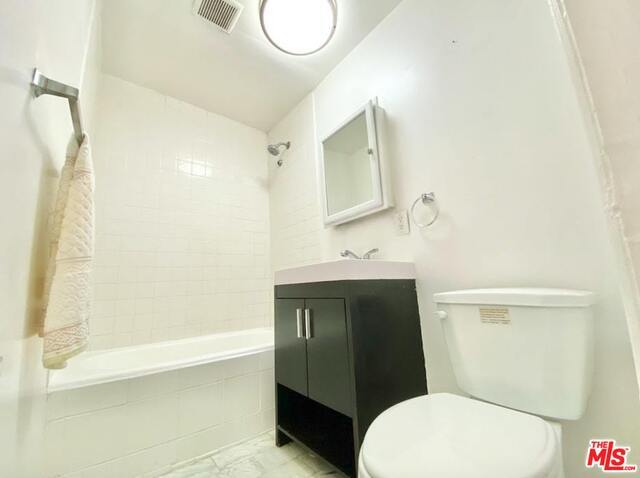 Foto del edificio - 485 S Roxbury Dr