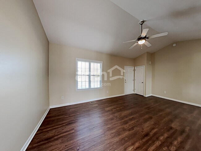 Foto del edificio - 137 Glory Ridge Way