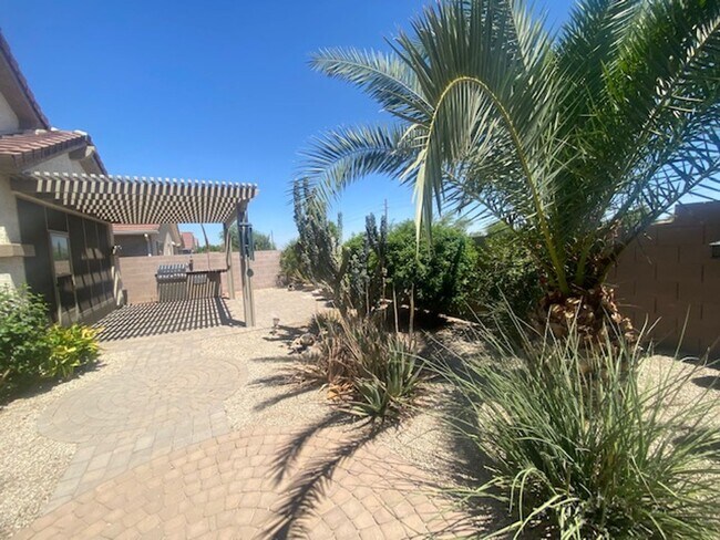 Building Photo - Solera by Del Webb home for lease