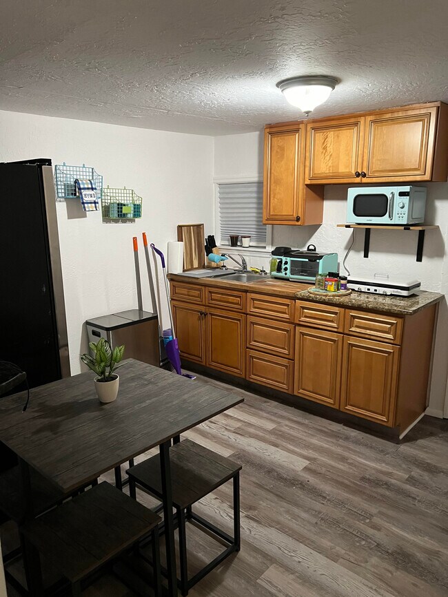 Foto del edificio - 6002 72nd Ave N