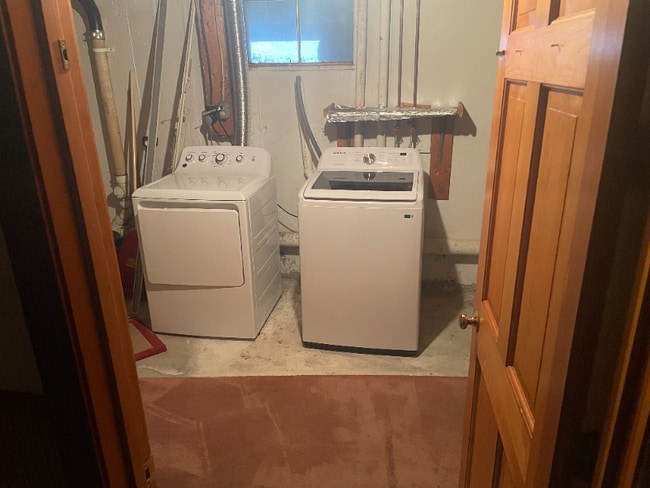 Building Photo - 2 Hobson St