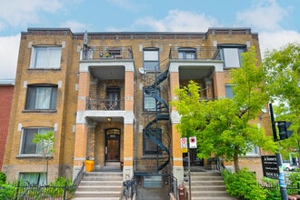 Building Photo - The Mile End