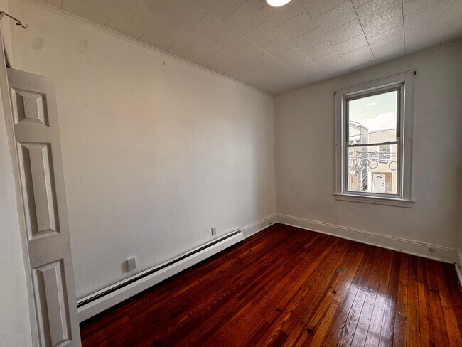 Foto del edificio - 66 W 18th St